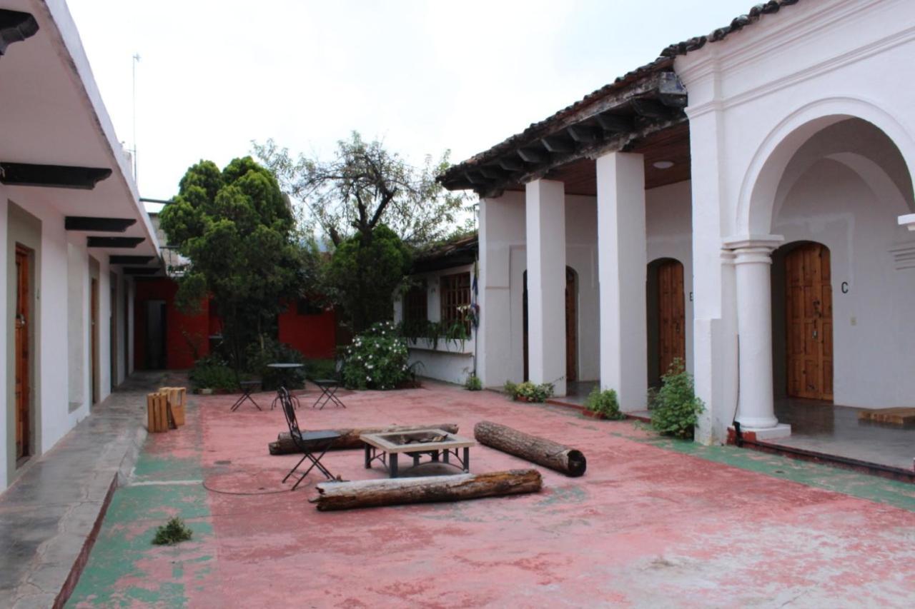 Fandango Hostel San Cristóbal de Las Casas Екстериор снимка